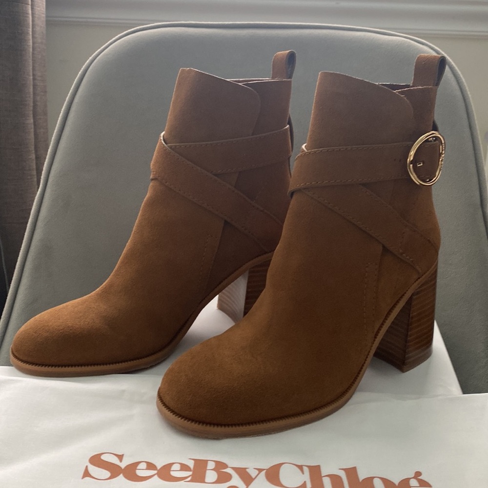 BNIB See by Chloe Lyna boots